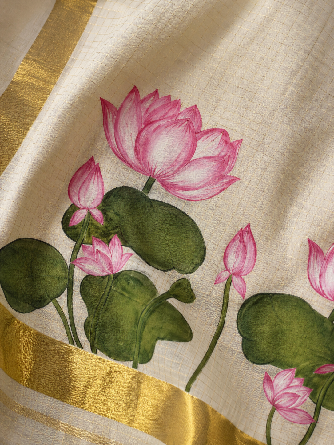 Kamalam (കമലം) – Hand-Painted Lotus Kerala Kasavu Saree
